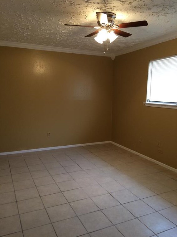 7346 Stone Pine Ln, Houston TX  77041-1725 exterior