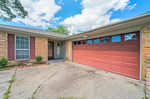 3608 Canterbury Dr, Baytown, TX 77521 - Photo 2