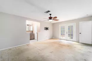 3608 Canterbury Dr, Baytown, TX 77521 - Photo 16