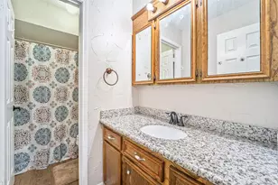 3608 Canterbury Dr, Baytown, TX 77521 - Photo 24