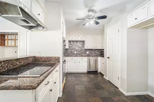 3608 Canterbury Dr, Baytown, TX 77521 - Photo 14