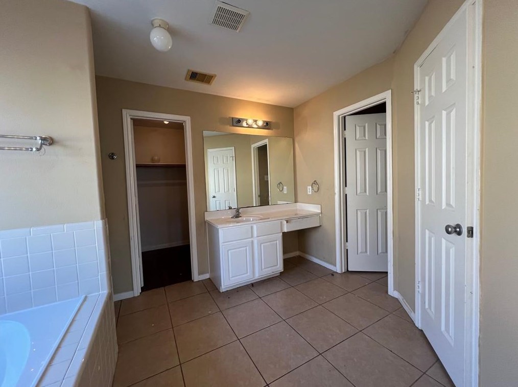 8415 Windy Thicket Ln, Cypress TX 77433-1524 exterior