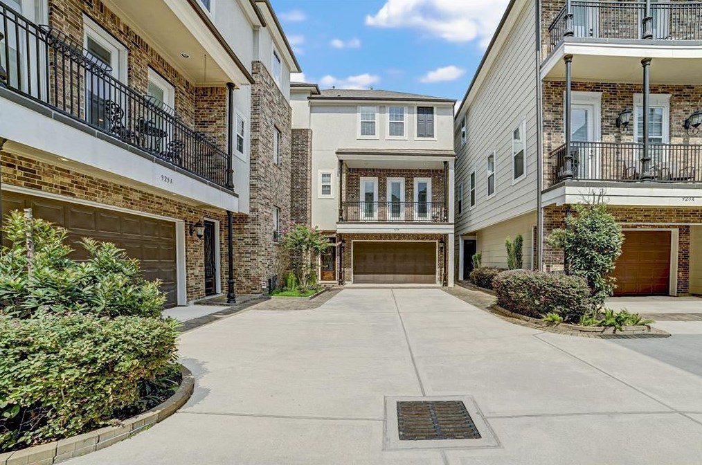 923 19th St, Houston TX  77008 exterior