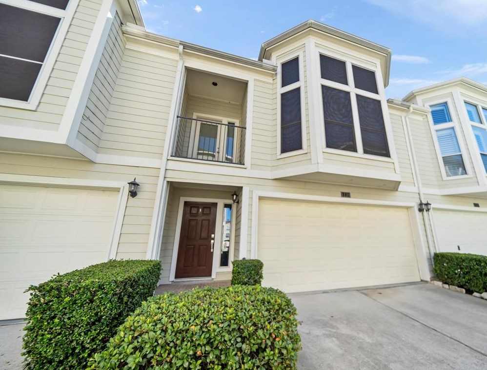 1239 W 17th St, Houston, TX 77008