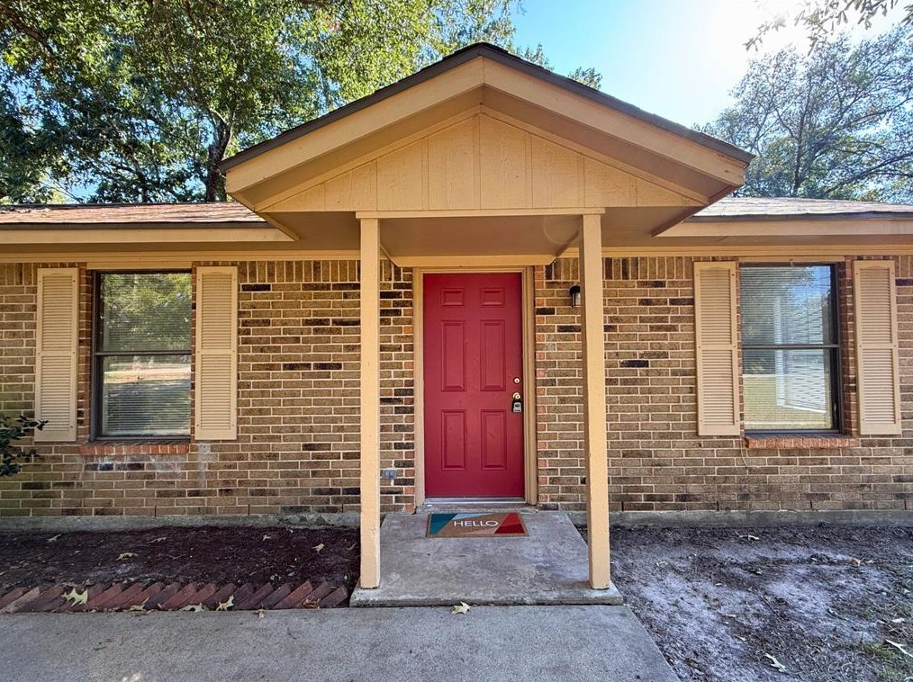 35 Wire Rd Loop, Huntsville, TX 77320