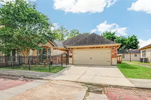 1511 Andrews St, Houston, TX 77019 - Photo 2