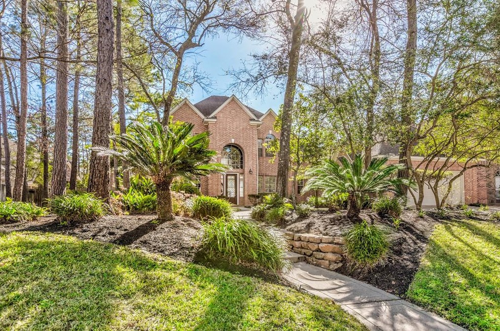 7 Gentlewind Pl, Spring TX  77381-6183 exterior