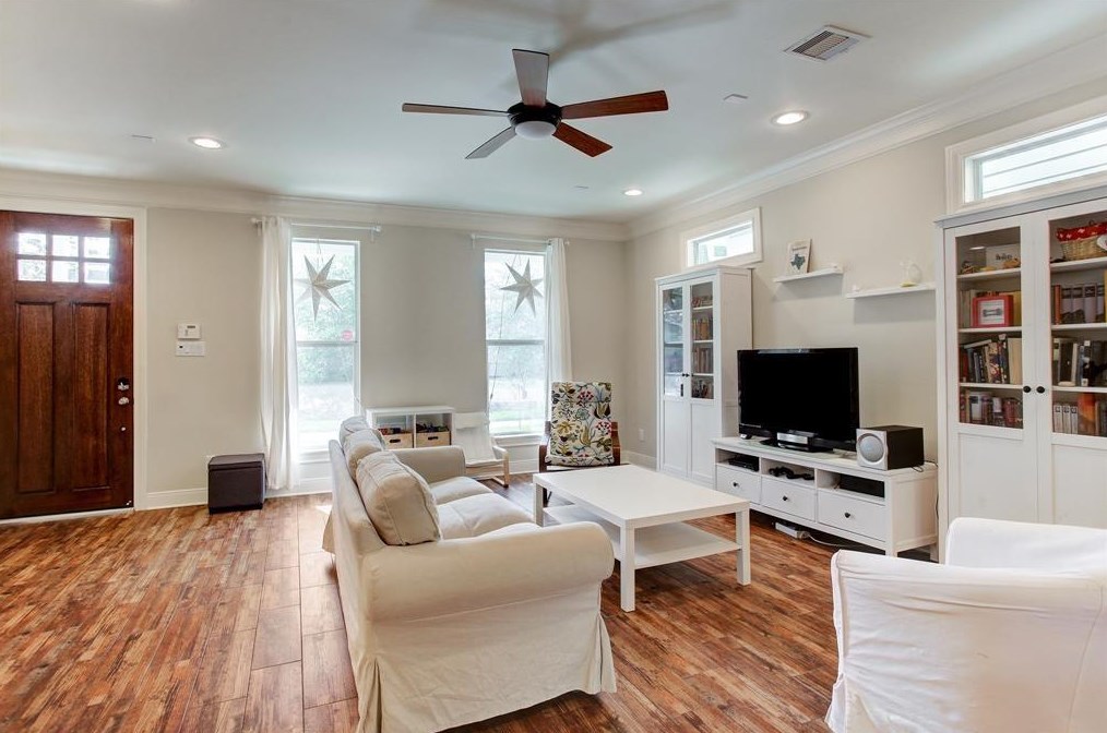 502 Tabor St, Houston, TX 77009-5131