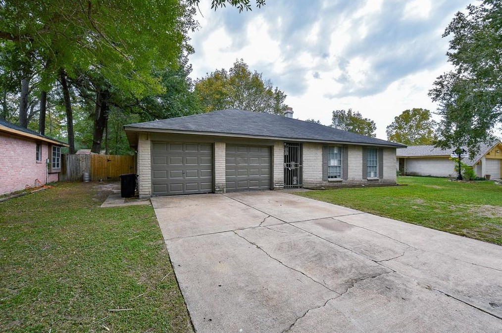 15222 Morning Dove Dr, Humble, TX 77396