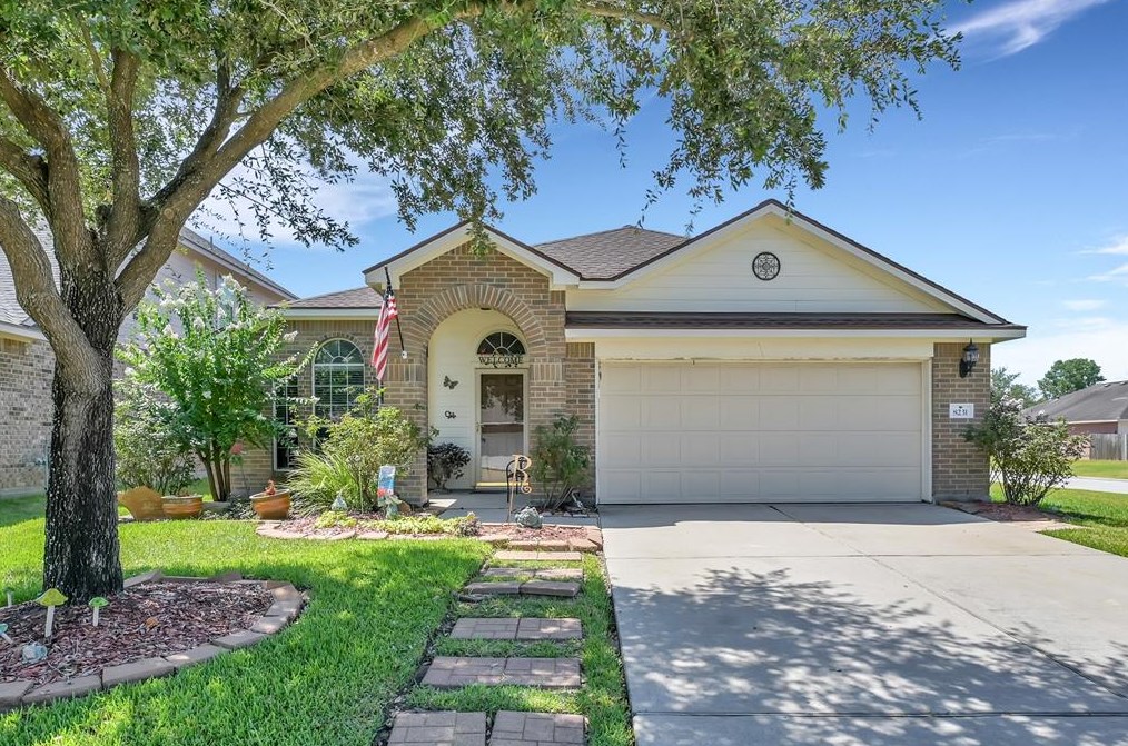 8231 Loetsch Ridge Way, Spring, TX 77379-3797