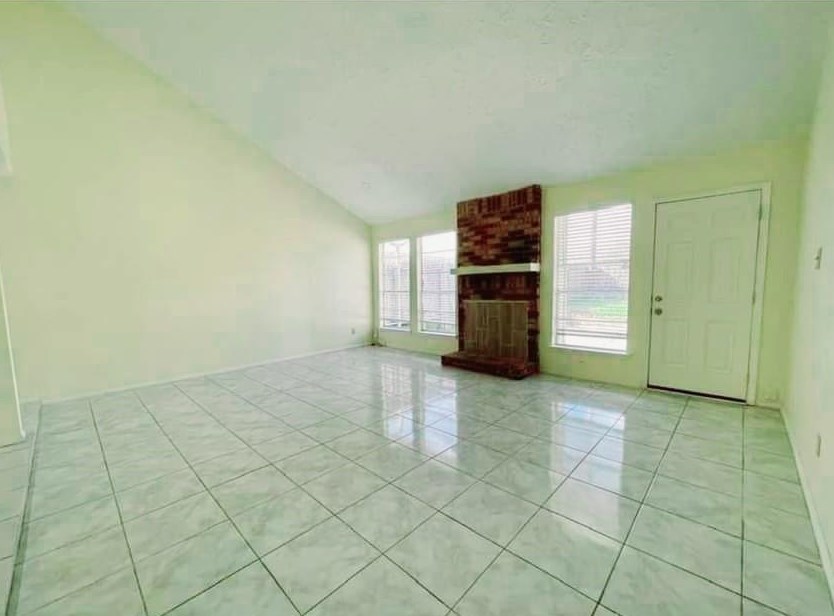 9102 Benthos Dr, Houston, TX 77083