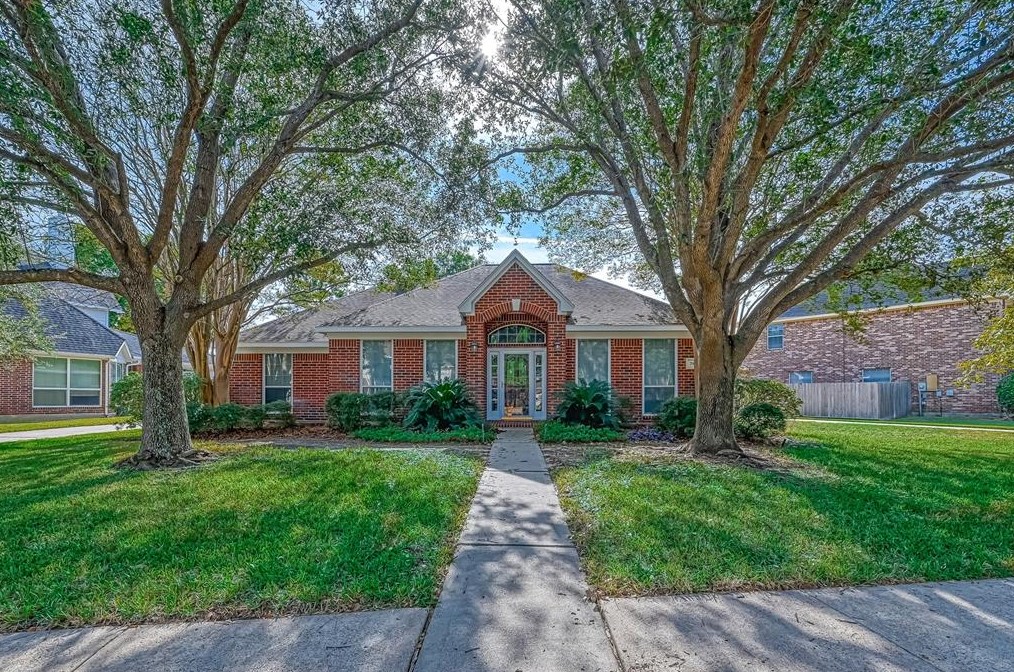 7946 Scenic Canyon Ln, Houston, TX 77095-4432