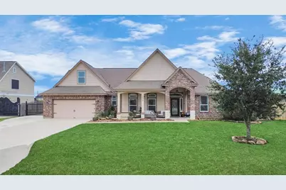 10034 Fan Palm Drive, Mont Belvieu, TX 77523 - Photo 1