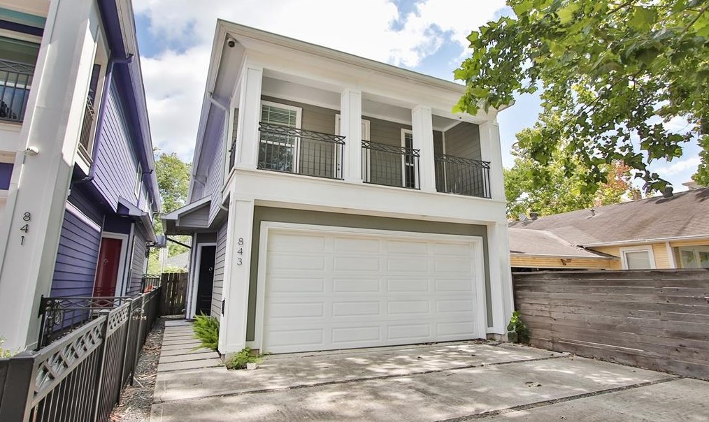 843 28th St, Houston, TX 77009-1021