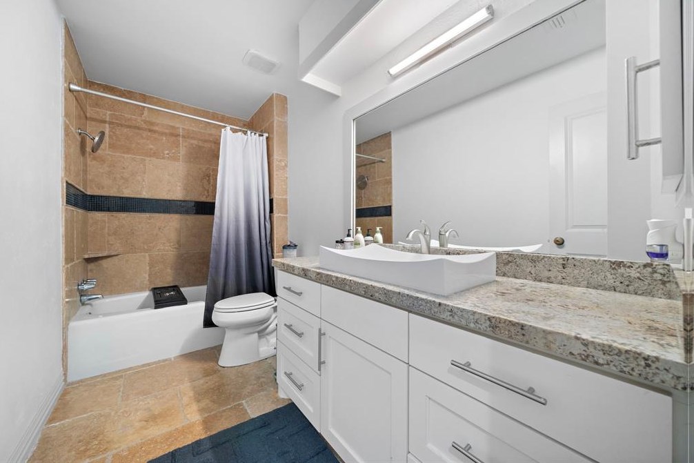 1007 Frst Home Dr, Houston TX  77077-1812 exterior