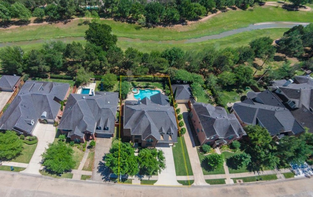 5630 Ballina Canyon Ln, Houston, TX 77041