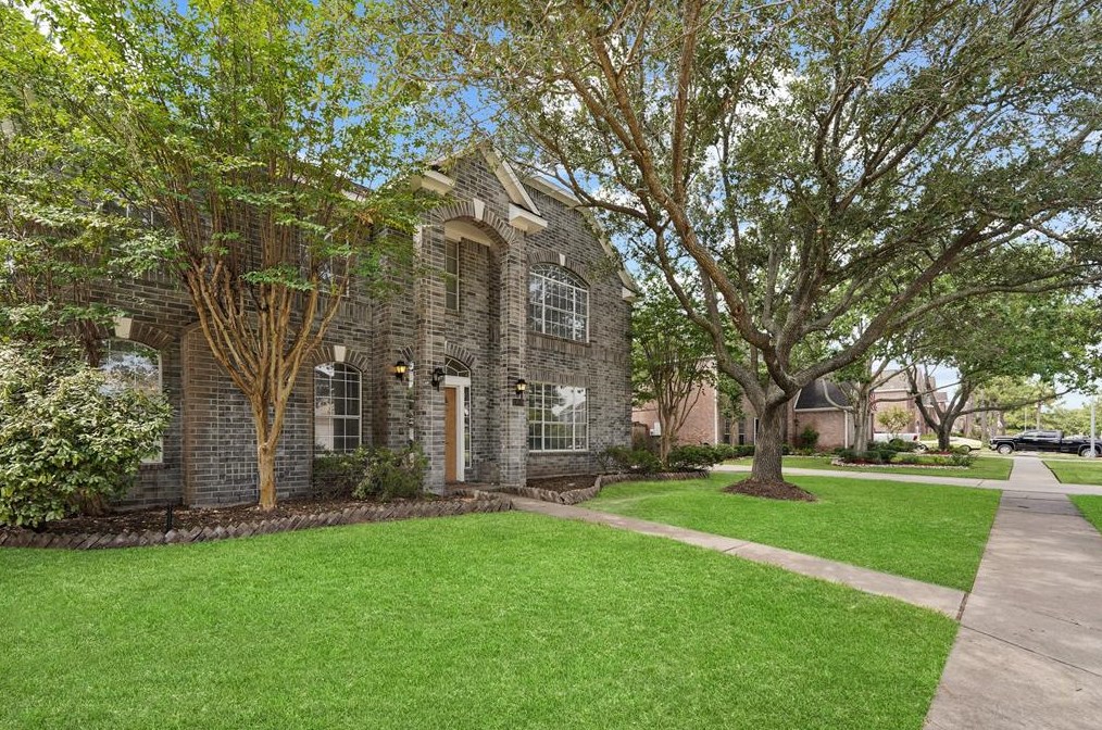 19819 Dusty Creek Dr, Katy, TX 77449-6160