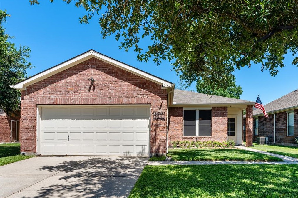 911 Saginaw Bay Ct, Spring, TX 77373-8284