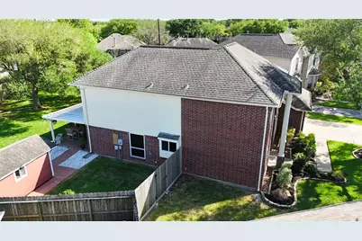 4826 Glenpark Drive, La Porte, TX 77571 - Photo 4