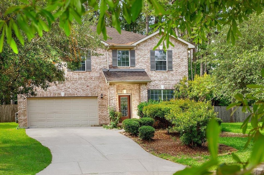 2 Ebony Oaks Pl, Spring TX  77382-1426 exterior