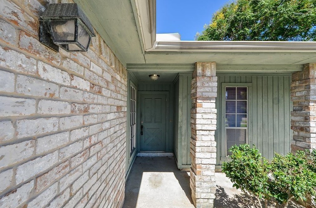 13326 Pantano Dr, Houston, TX 77065-1125