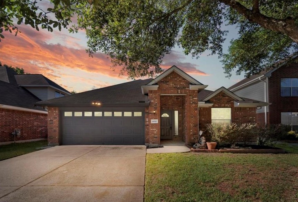 6930 Atasca Creek Dr, Humble, TX 77346-3397