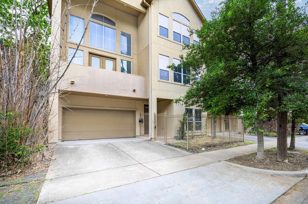 1714 Van Buren St, Houston, TX 77006