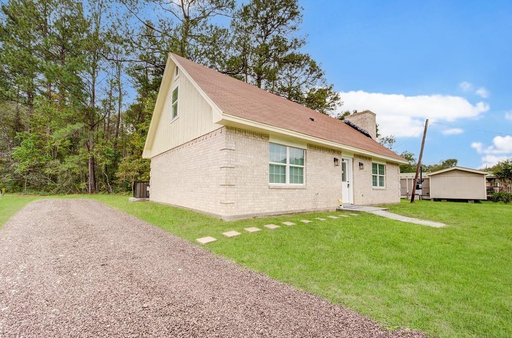 630 Martin L King Street N, Ames, TX 77575