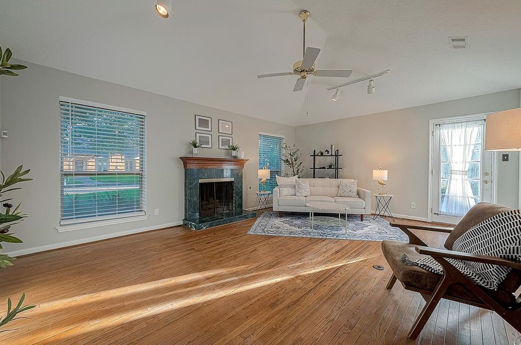 20518 Manette Dr, Katy TX  77450-2014 exterior