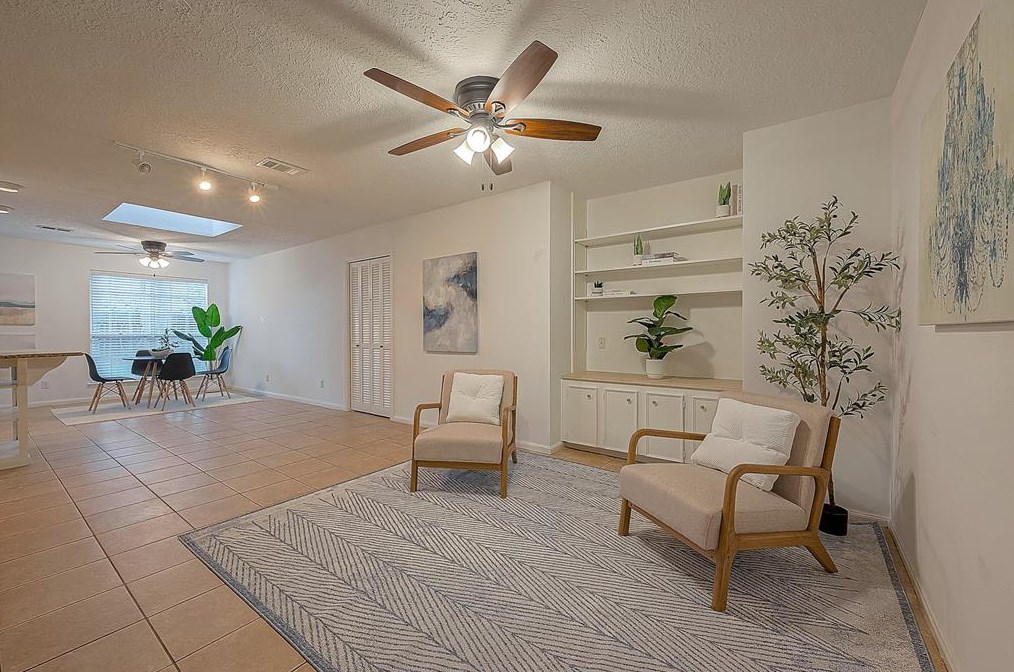 20518 Manette Dr, Katy TX  77450-2014 exterior