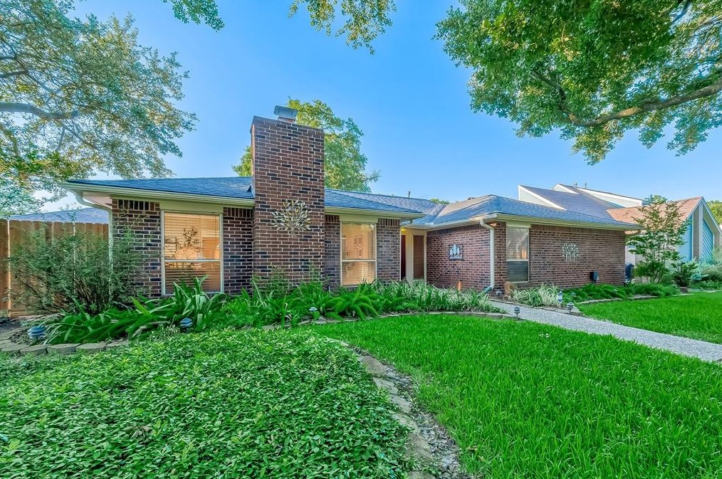 20518 Manette Dr, Katy, TX 77450-2014