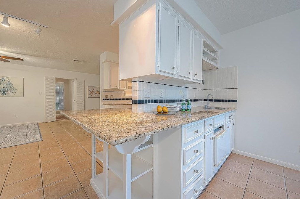 20518 Manette Dr, Katy TX  77450-2014 exterior