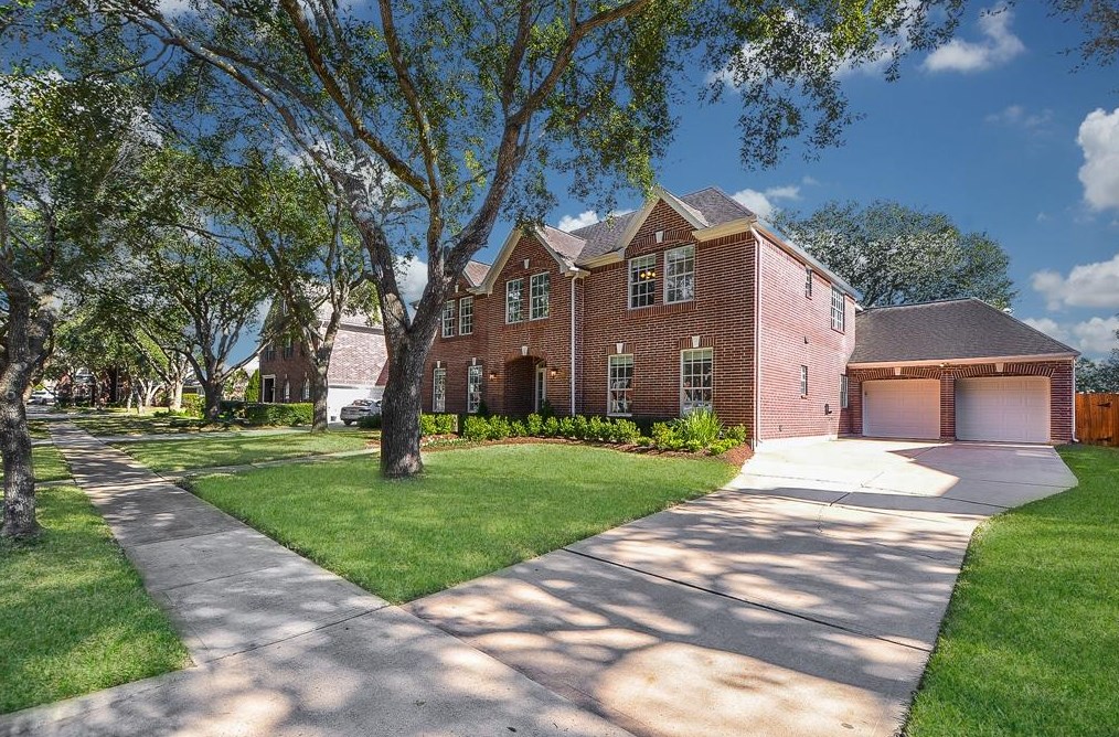 3115 Williams Glen Dr, Sugar Land, TX 77479-2445