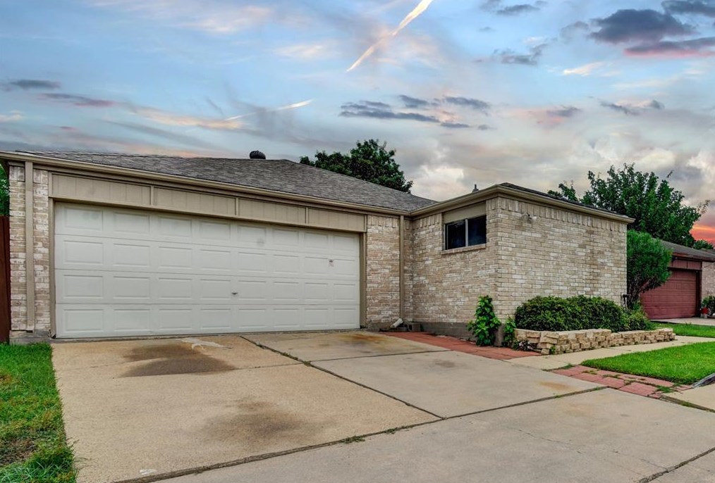 7226 Trogon Ln, Houston, TX 77083