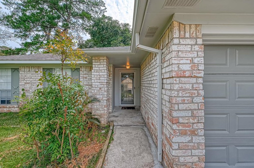 23223 Dew Wood Ln, Spring, TX 77373