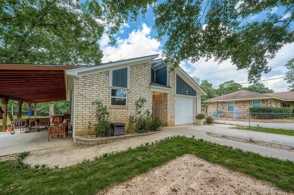 11663 Willis Waukegan Rd, Conroe TX  77303-4437 exterior