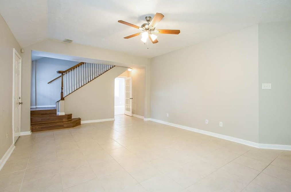 19722 Twin Rivers Dr, Tomball, TX 77375