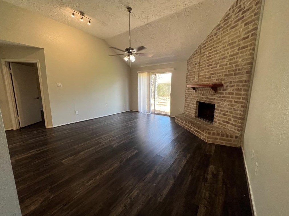 2722 Village Ct, Katy, TX 77493