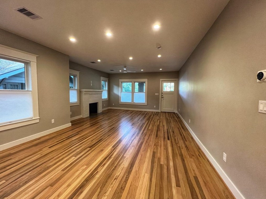 1421 Branard St, Houston, TX 77006