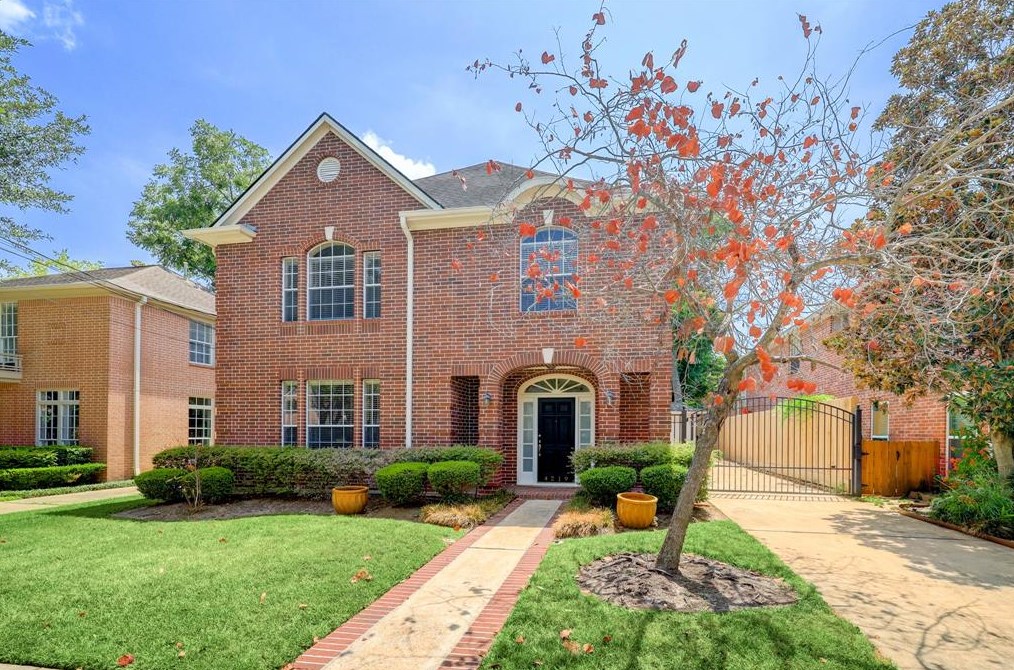 4219 Albans St, Houston, TX 77005-1007