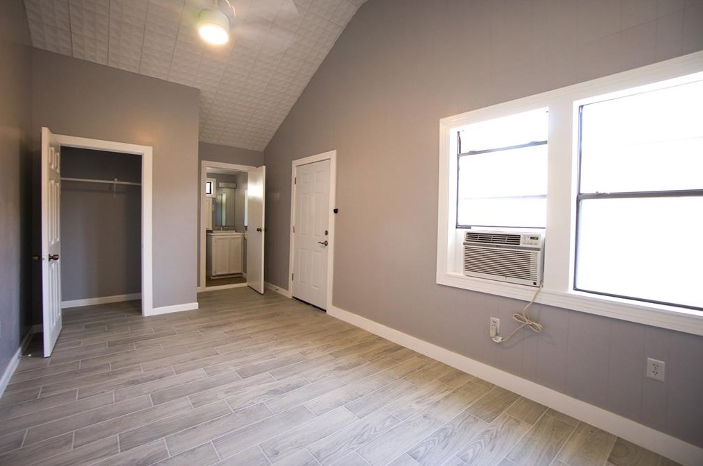 7812 Elvera St #2, Houston, TX 77012