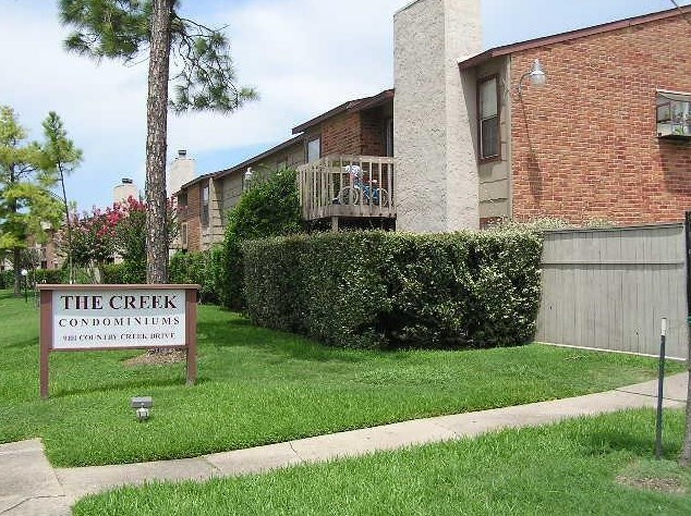 9101 Country Creek Dr #407, Houston, TX 77036