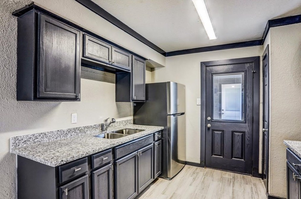 7630 Lavender St #2, Houston, TX 77016