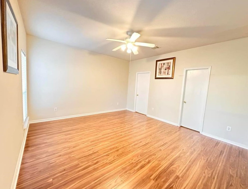 9026 Durham Manor Ln, Houston, TX 77075