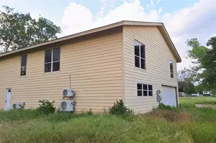 1284 Beaver Lake Dr, Caldwell, TX 77836 - Photo 4