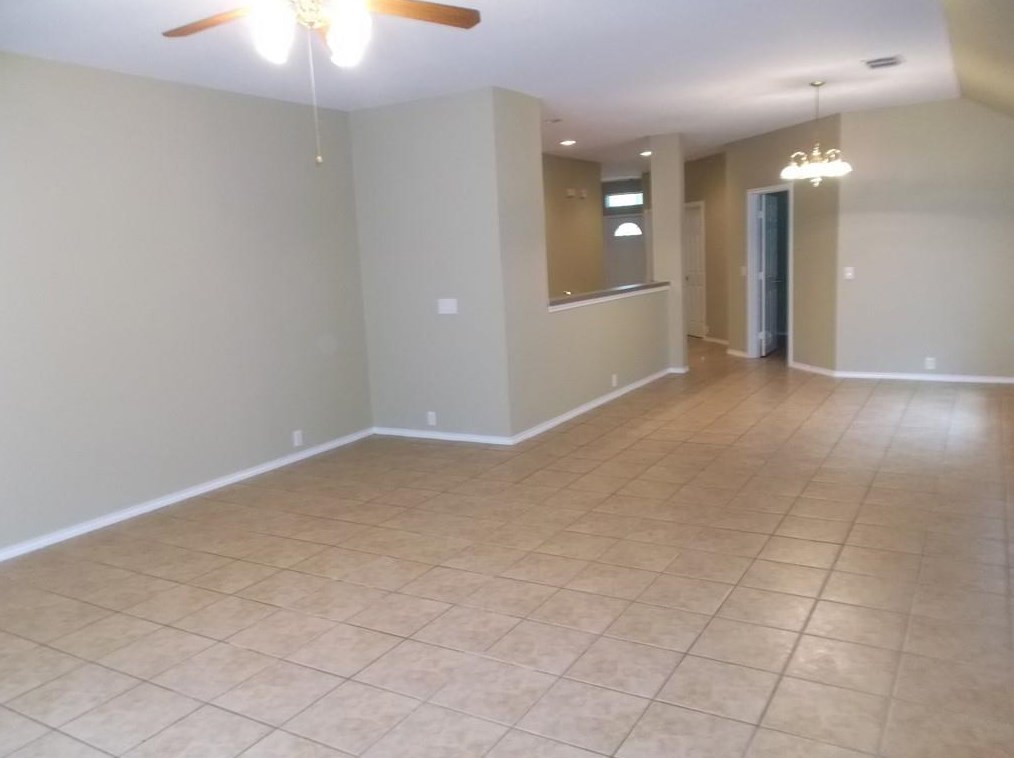 2019 Greensford Ct, Houston, TX 77049