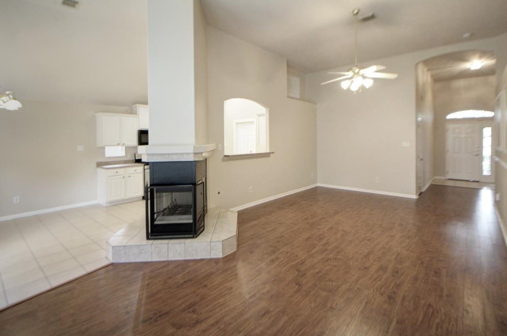 6222 Diamond Rock Dr, Katy TX  77449-4287 exterior