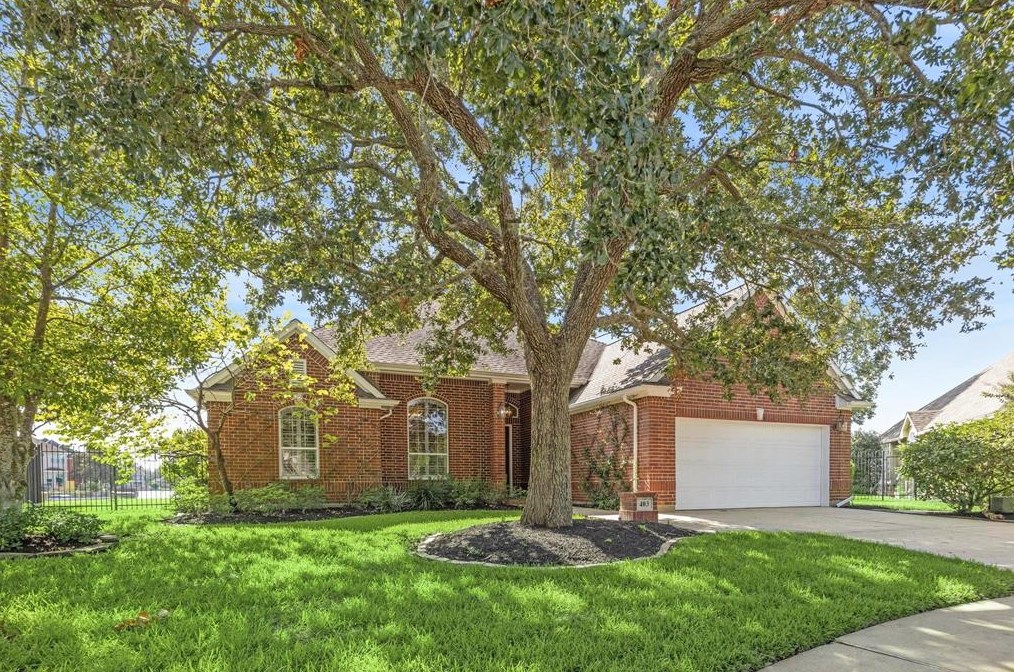 403 Nighthawk Ct, Sugar Land, TX 77478