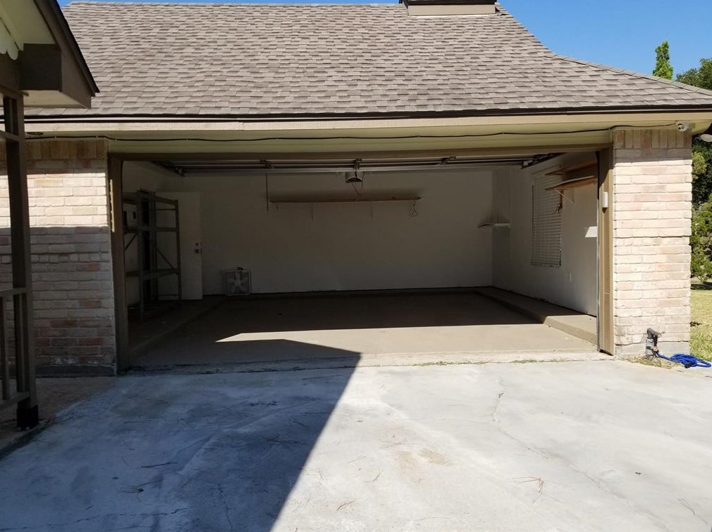 12007 Fairpoint Dr, Houston, TX 77099