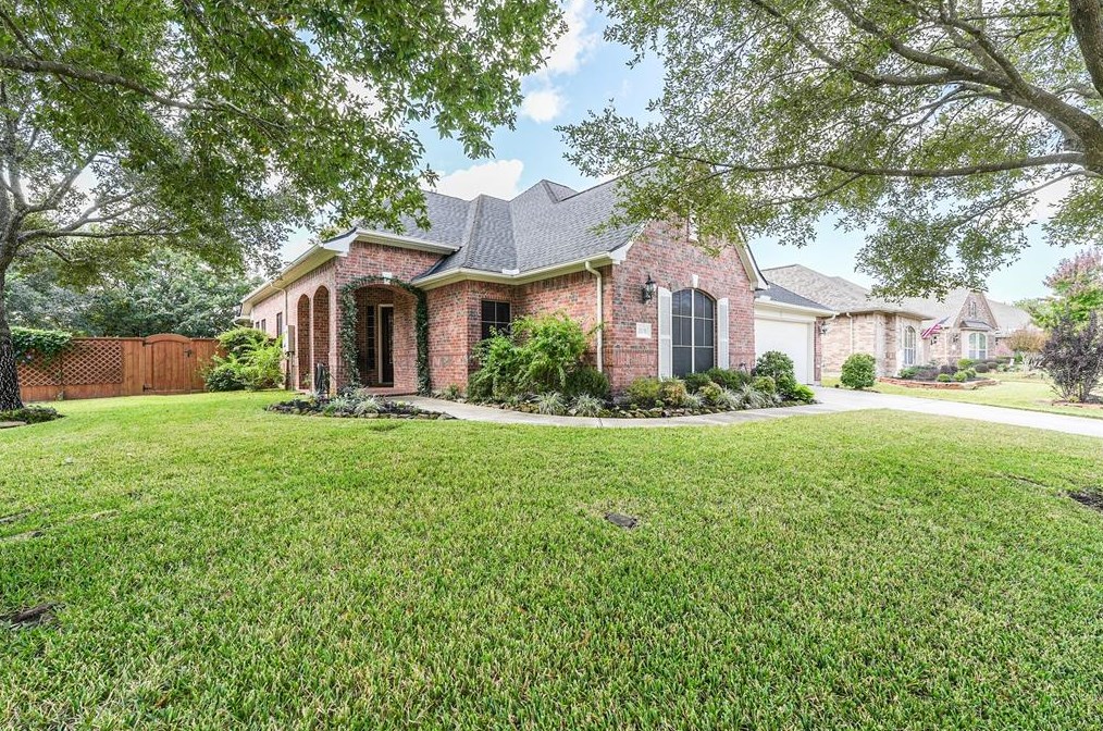 25516 Vinechase Dr, Porter, TX 77365-3182